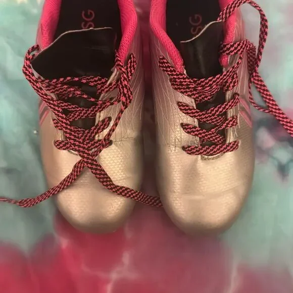 DSG girls Pink and Silver Soccer shoes, Cleats size 11k - Picture 9 of 12